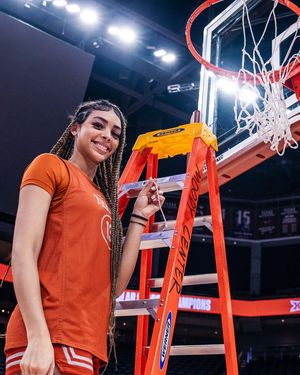 Image post by @jordanacodio on Instagram