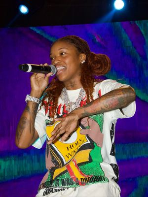 Image post by @cardoshotz on Instagram