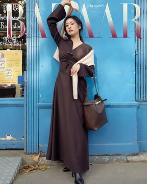 Image post by @harpersbazaarkorea on Instagram
