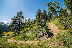 Image post by @nukeproofbikes on Instagram