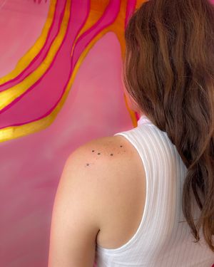 Image post by @jennifer.tinytattoo on Instagram
