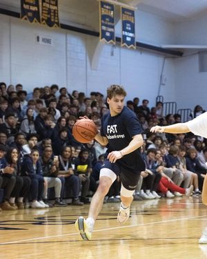 Image post by @hobanhoops on Instagram