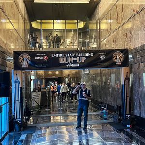 Image post by @EmpireStateBldg on Twitter