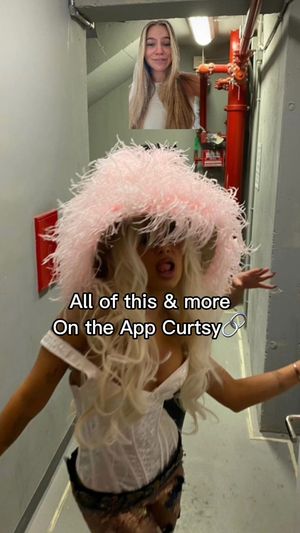 Image post by @curtsyapp on Facebook