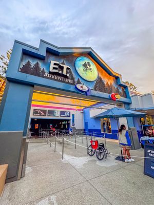 Image post by @UniversalORL on Twitter