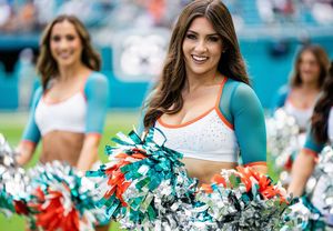 Image post by @carolinecestaro on Instagram