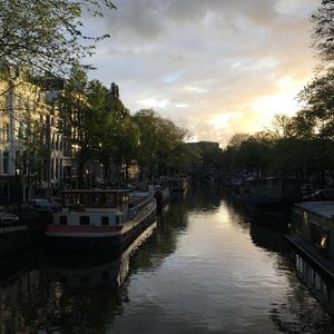 Image post by @makx on Instagram
