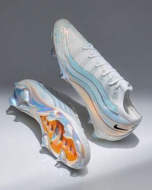 Image post by @prodirectsoccer_france on Instagram