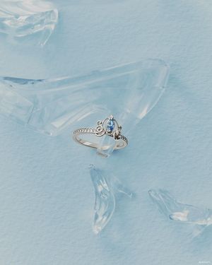 Image post by @theofficialpandora on Instagram