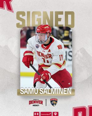 Image post by @du_hockey on Instagram