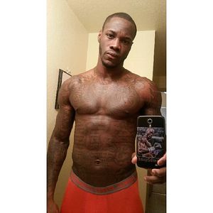 Image post by @bronzebomber on Instagram