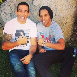 Image post by @ronaldinho on Instagram