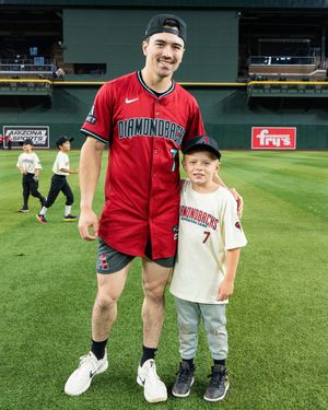 Image post by @dbacksgiveback on Instagram