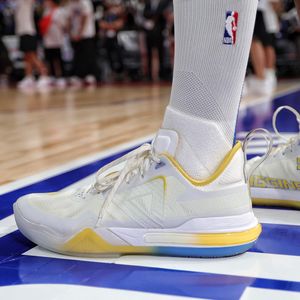 Image post by @nbakicks on Instagram