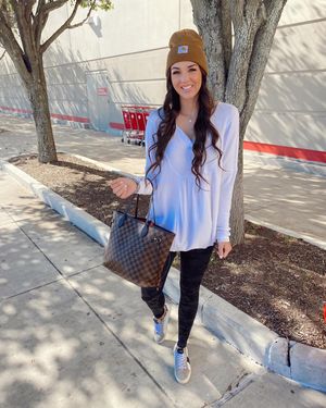 Image post by @sabrinanoellee on Instagram