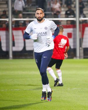 Image post by @psg on Instagram