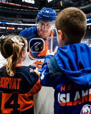Image post by @nyislanders on Instagram