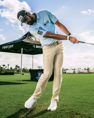 Image post by @footjoy on Instagram
