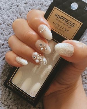Image post by @impresslashes on Instagram