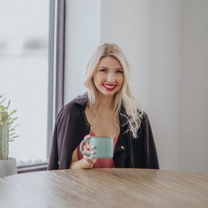 Image post by @shopfillyflair on Instagram