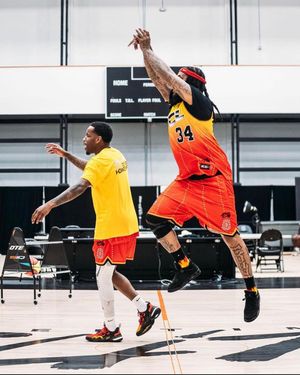 Image post by @wakaflocka on Instagram