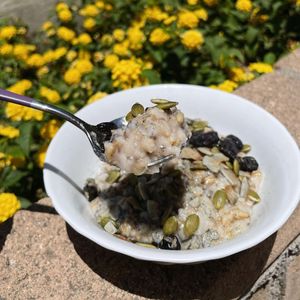 Image post by @eatpropergood on Instagram