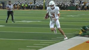 Image post by @LonghornNetwork on Twitter