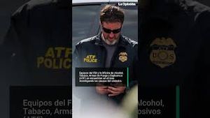 Video post by @laopinionla on YouTube