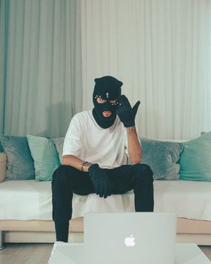 Image post by @mismocat on Instagram