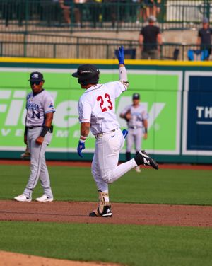 Image post by @greatlakesloons on Instagram