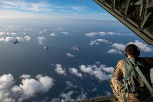 Image post by @airmanmagazine on Instagram