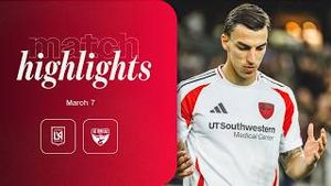 Video post by @fcdallas on YouTube