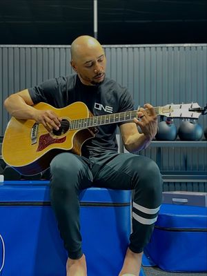 Image post by @mookiebetts on Instagram