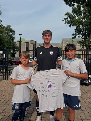 Image post by @chicagodlfc on Instagram