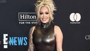 Video post by @enews on YouTube