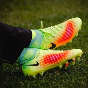 Image post by @soccerdotcom on Instagram