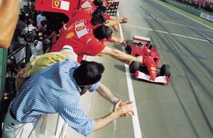 Image post by @shellmotorsport on Instagram