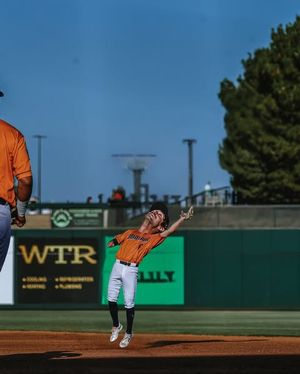 Image post by @midlandrockhounds on Instagram