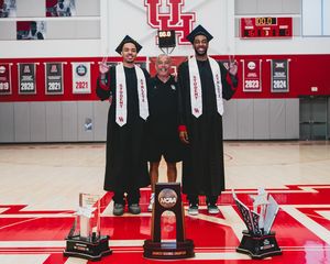 Image post by @uhcougarmbk on Instagram