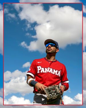 Image post by @themooneyshot on Instagram