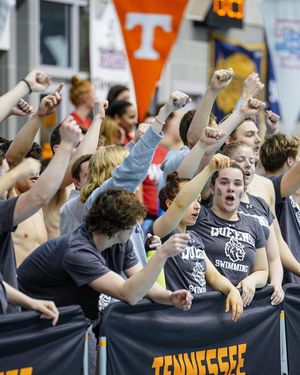 Image post by @queens_swimming on Instagram