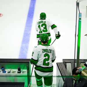 Image post by @undmhockey on Instagram