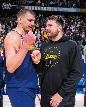 Image post by @nuggets on Instagram