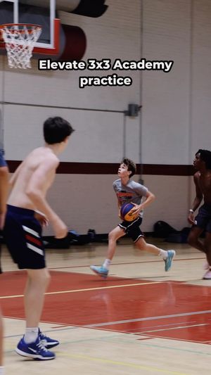 Image post by @hoopin_mitch on Instagram