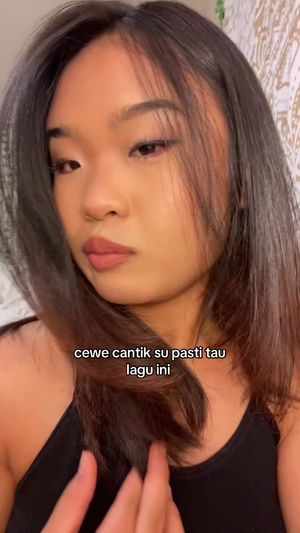 Video post by @zhey.s.diary on TikTok