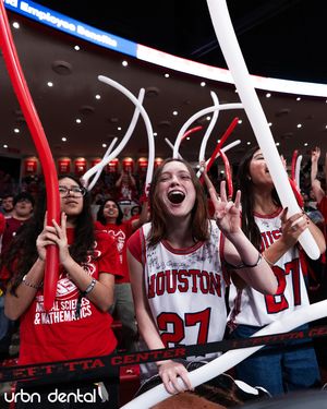 Image post by @houstoncougars on Instagram