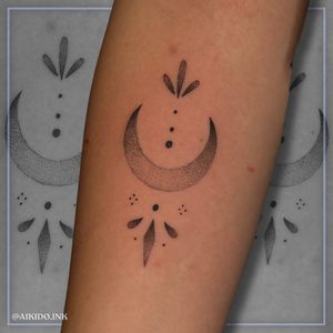 Image post by @tauntontattooco on Instagram