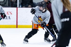 Image post by @womenshockeyasu on Instagram