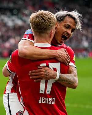 Image post by @azalkmaar on Instagram