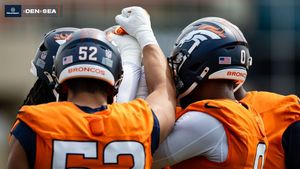 Image post by @Broncos on Twitter